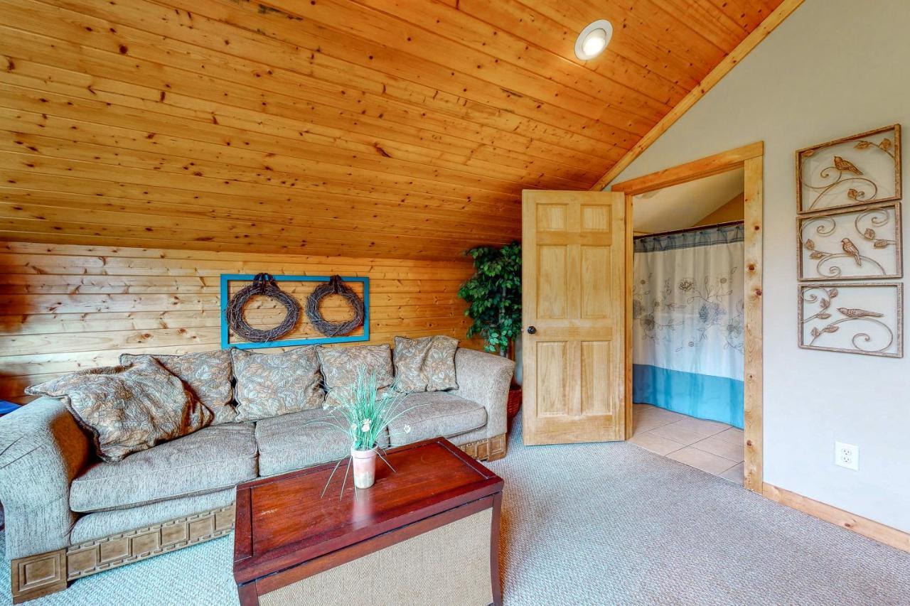Red Roof Retreat Villa Кливланд Екстериор снимка